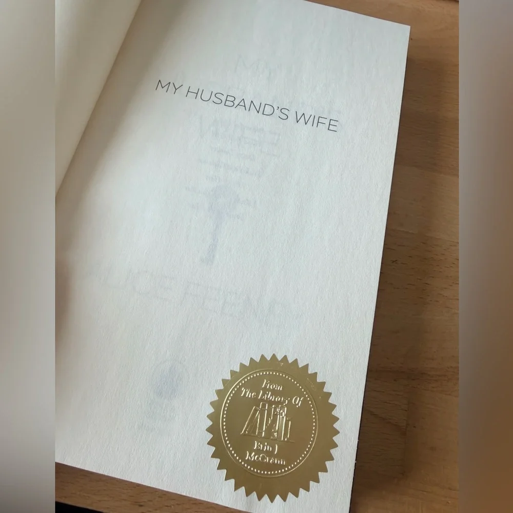 My Husband’s Wife by Alice Feeney - Like New - Picture 5 of 5